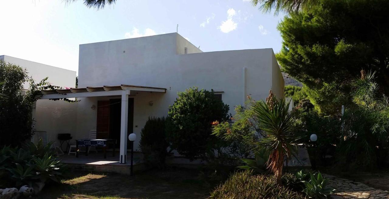 Villa Punta Lunga فافينانا المظهر الخارجي الصورة